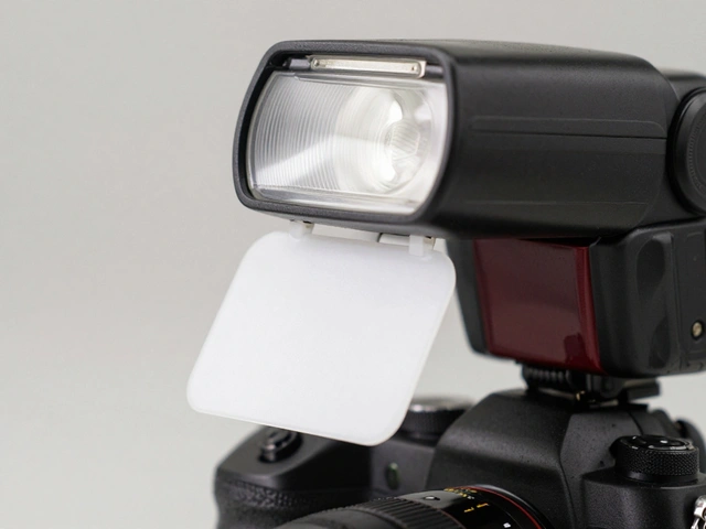 Mastering Flash Techniques: Diffusion, Bounce, and Off-Camera Lighting