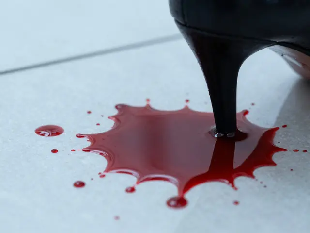 Satellite Stains: How Secondary Spatter Forms from Blood Pools
